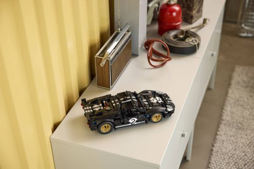 Set 42223