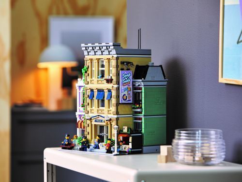 Set 10278