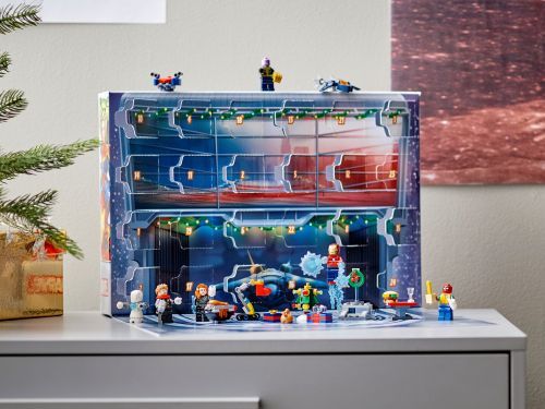 Set 76196