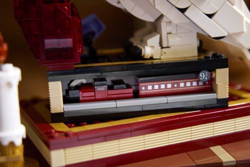 Set 76466