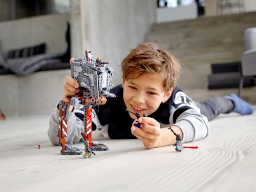 Set 75254