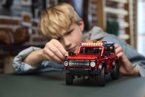 Set 42213
