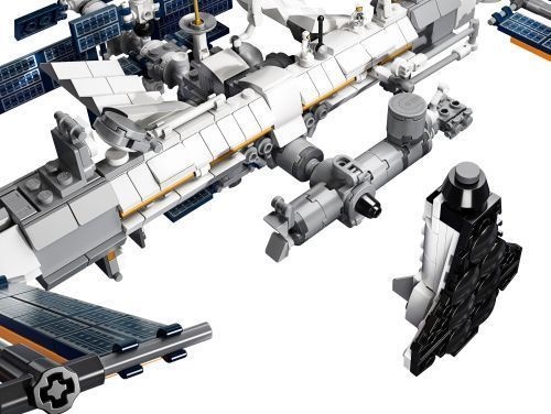 Set 21321