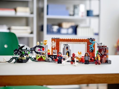 Set 76185