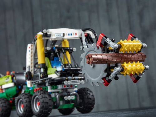Set 42080