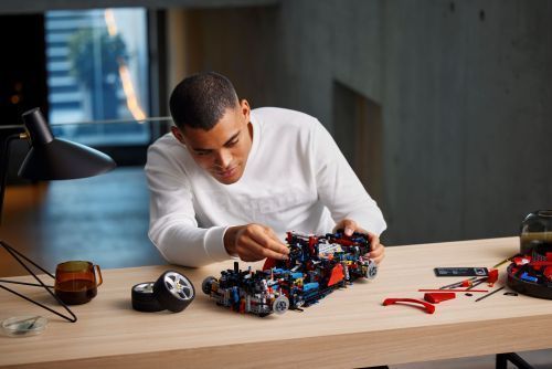 Set 42143