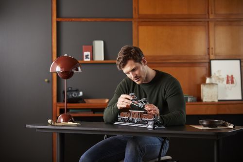 Set 10277