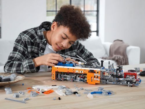 Set 42128