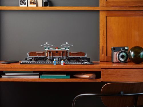 Set 10277