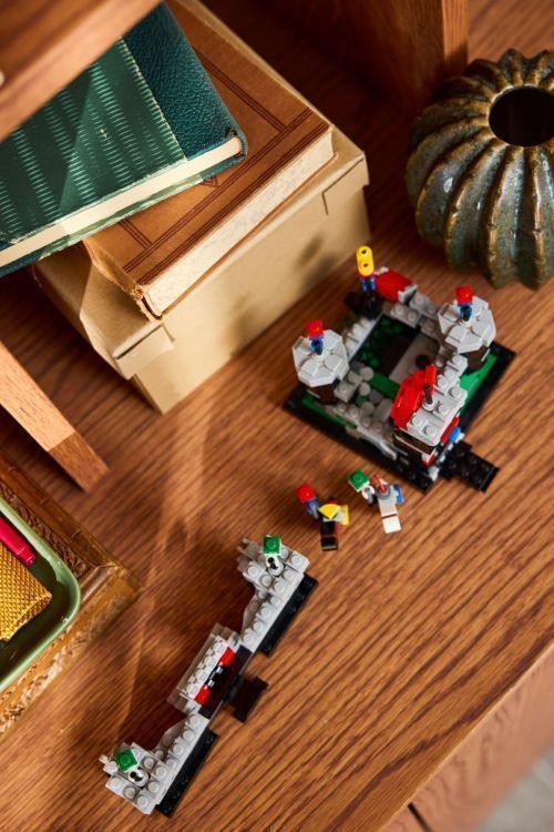 Set 40775