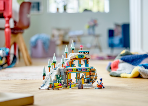 Set 41756