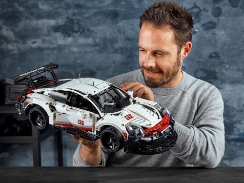 Set 42096