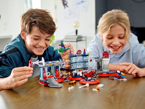 Set 76175
