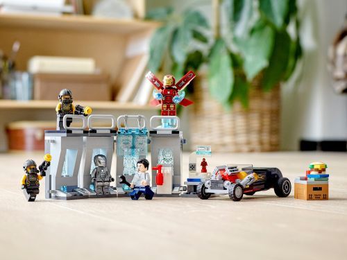 Set 76167