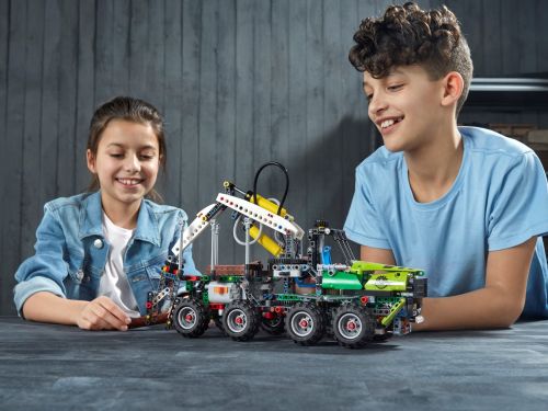 Set 42080