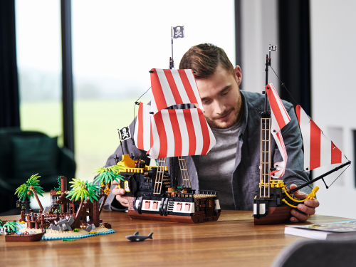 Set 21322