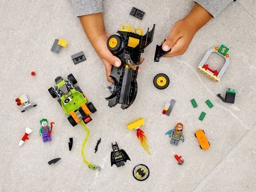 Set 76180