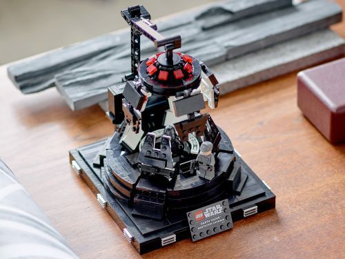 Set 75296