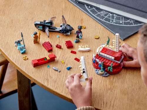 Set 76213
