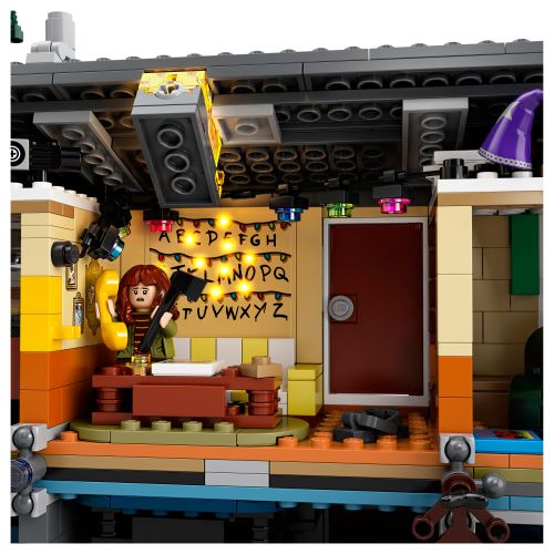 Set 75810