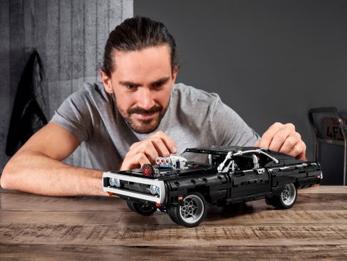 Set 42111