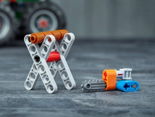 Set 42080