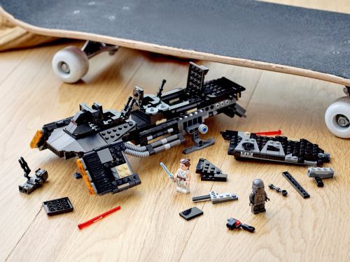 Set 75284
