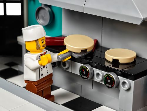 Set 10260