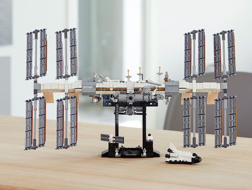 Set 21321